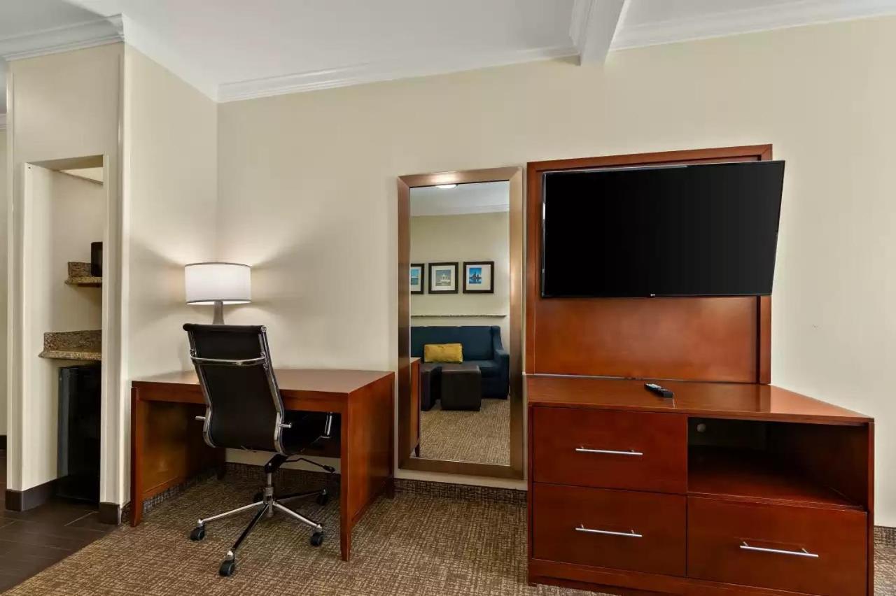 קורפוס כריסטי Comfort Suites Central מראה חיצוני תמונה